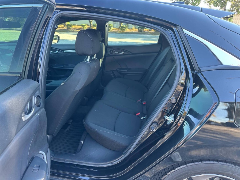 2018 Honda Civic Image 9
