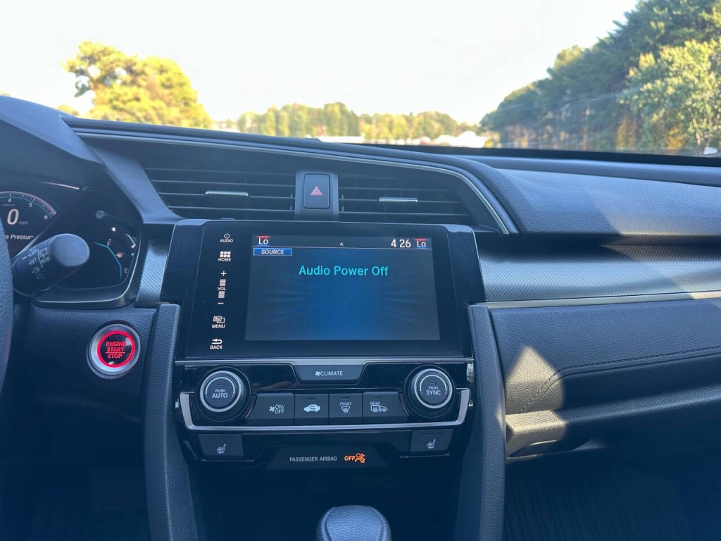 2018 Honda Civic Image 15