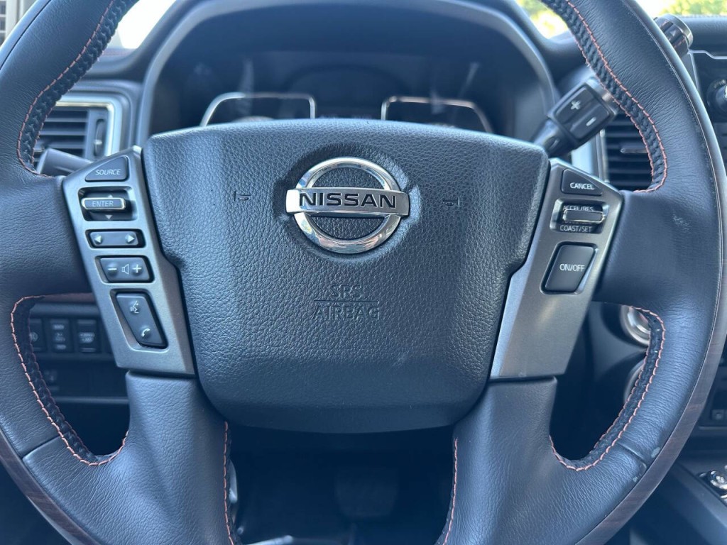 2019 Nissan Titan Image 16