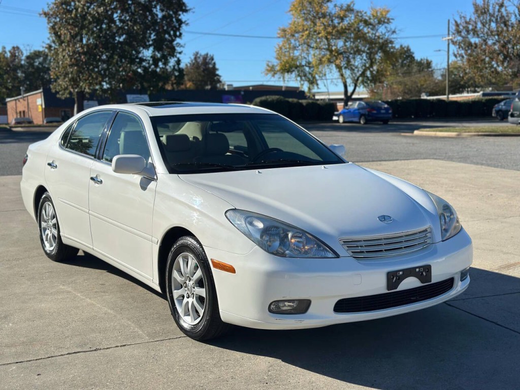 2004 Lexus ES 330 Image 7