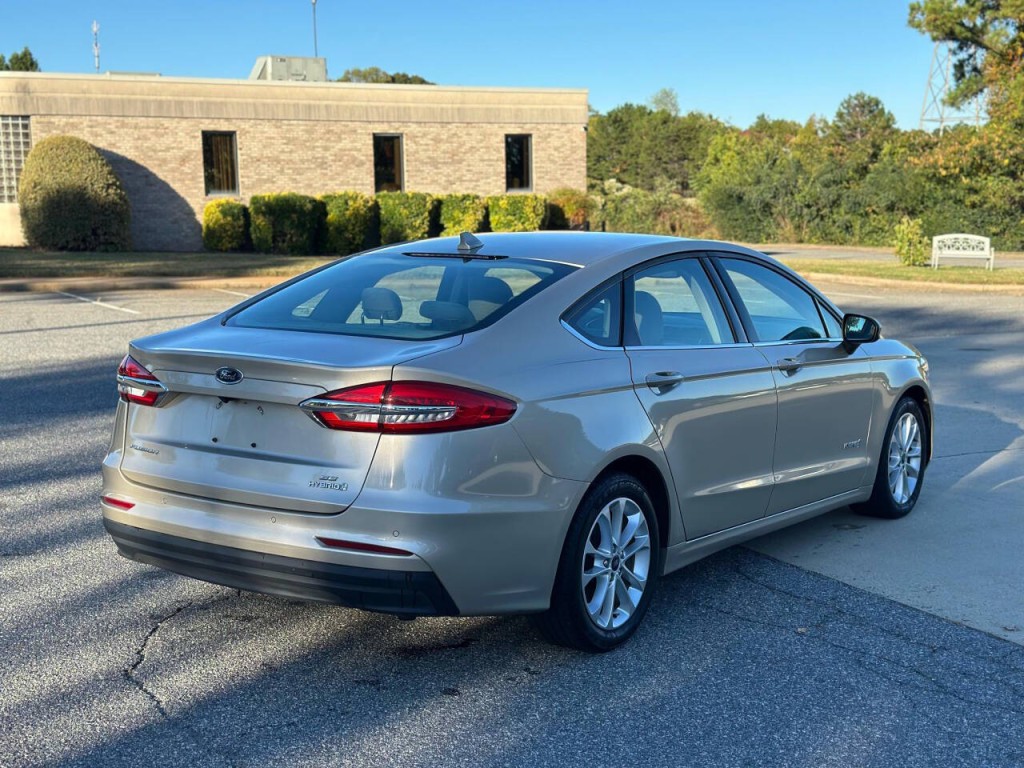 2019 Ford Fusion Image 5