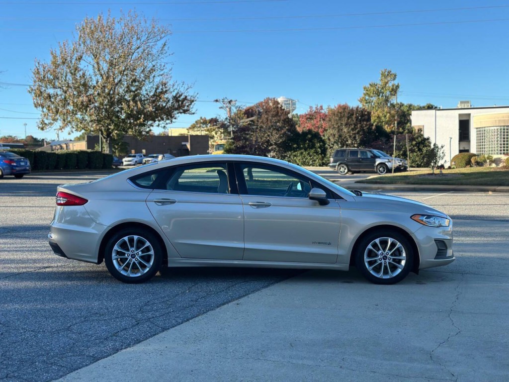 2019 Ford Fusion Image 6