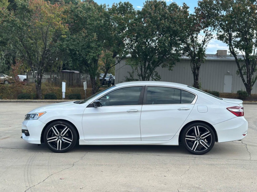 2016 Honda Accord Image 2