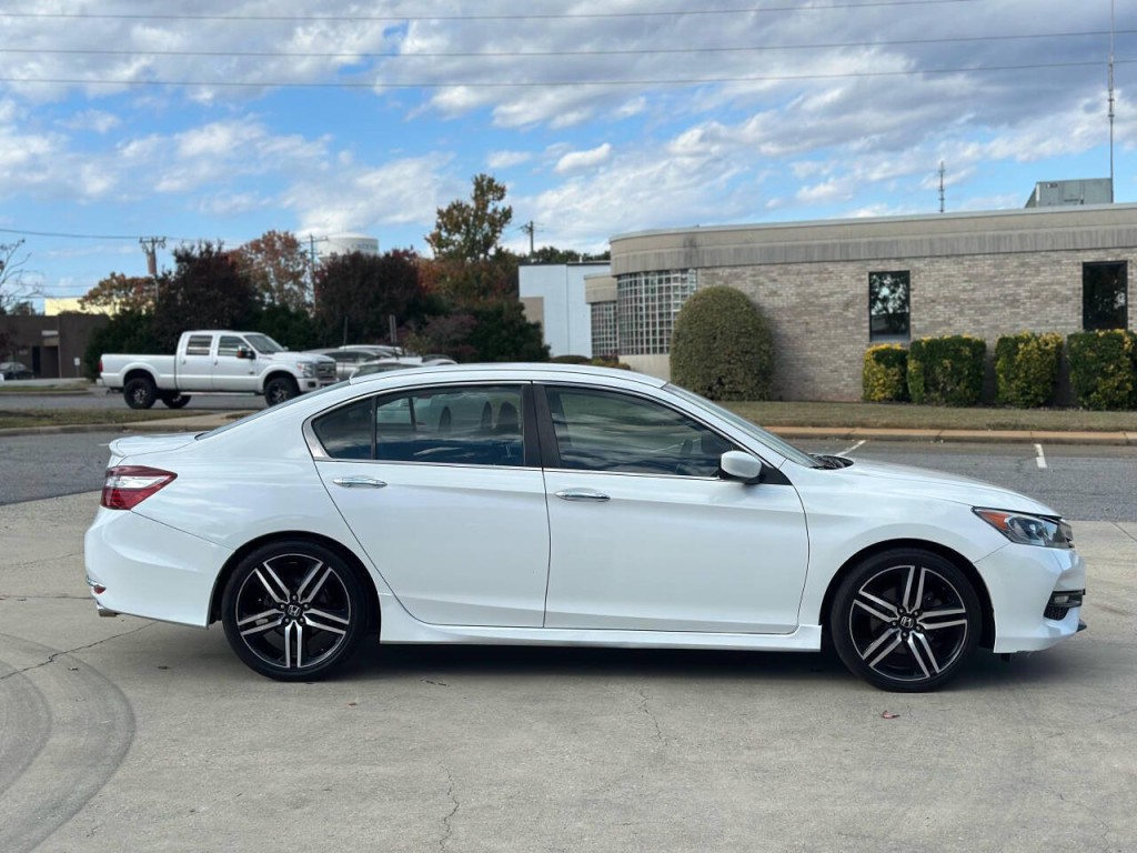 2016 Honda Accord Image 6