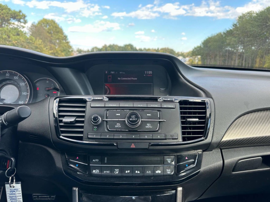 2016 Honda Accord Image 15