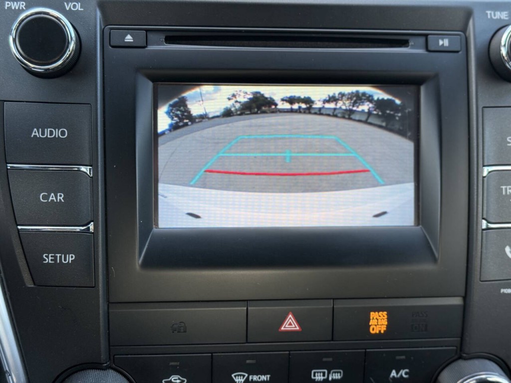2015 Toyota Camry Image 14