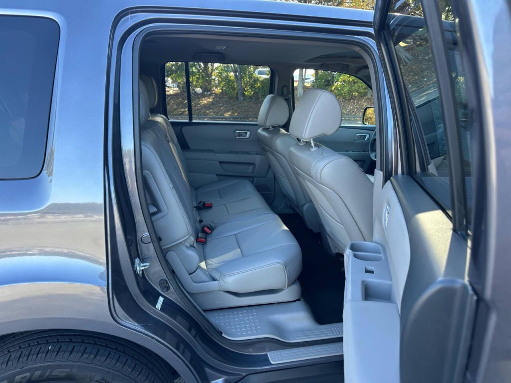2015 Honda Pilot Image 9