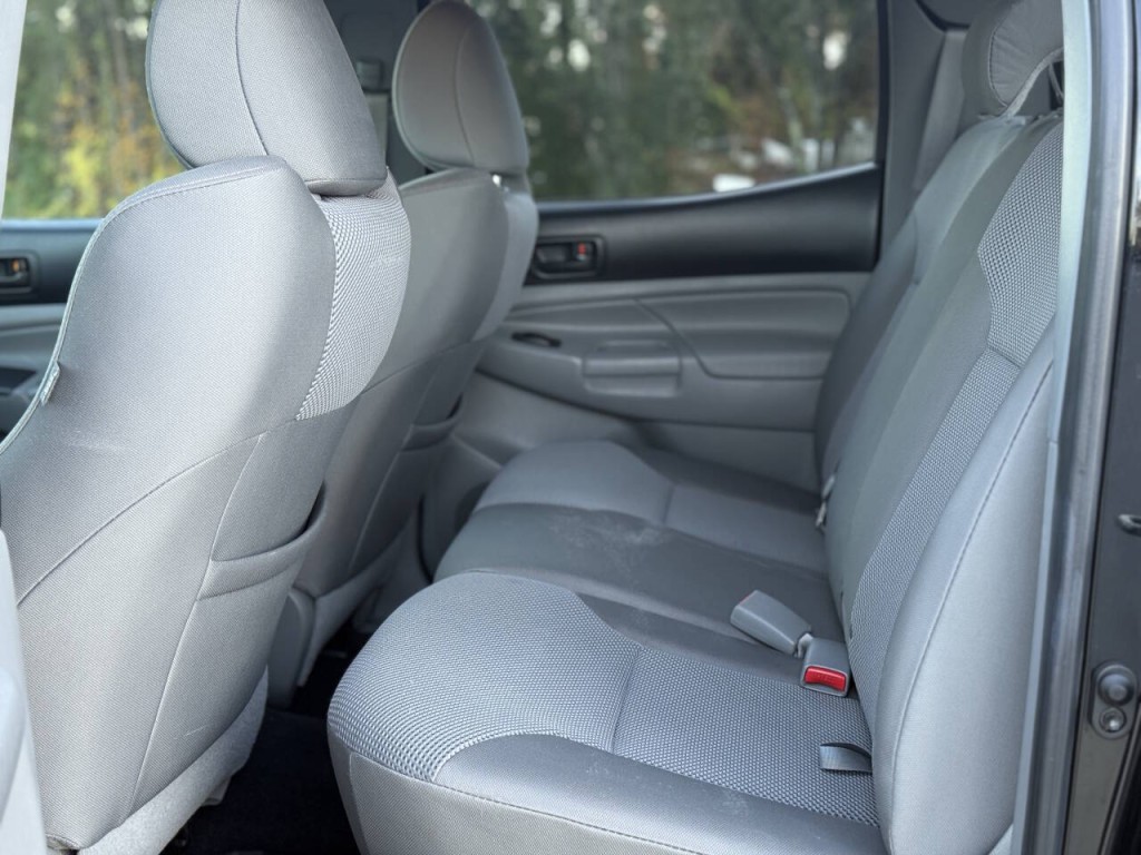 2013 Toyota Tacoma Image 9
