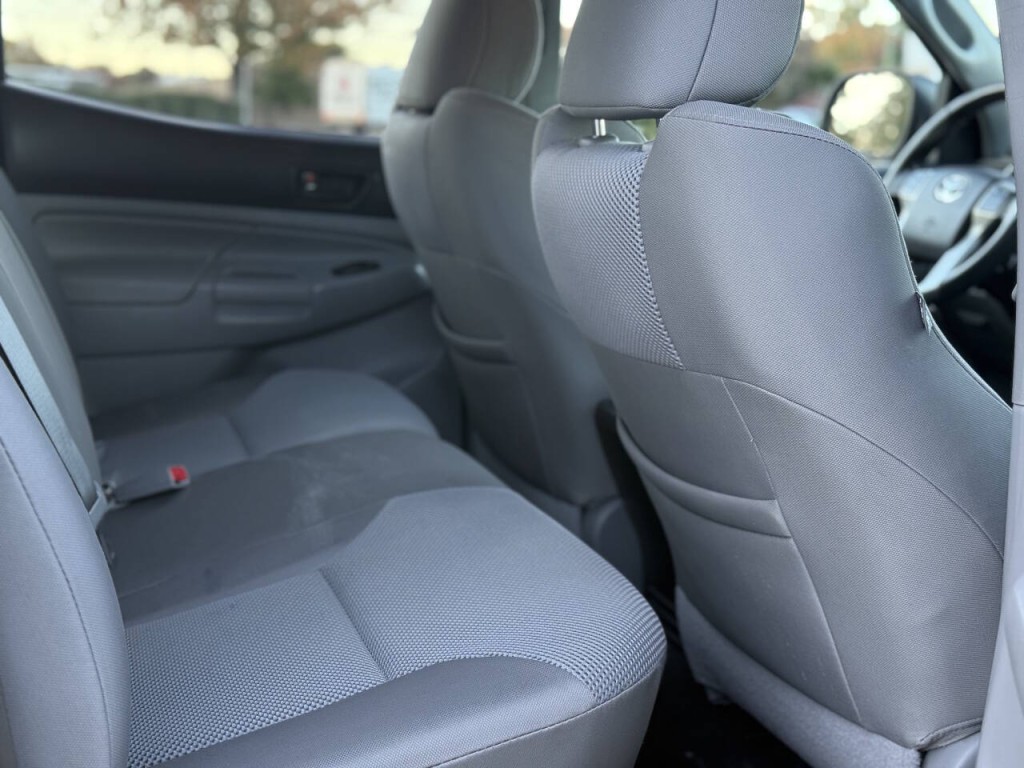 2013 Toyota Tacoma Image 10
