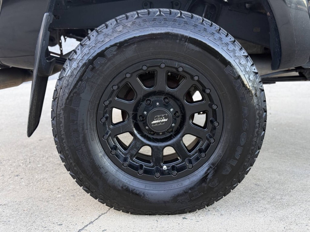 2013 Toyota Tacoma Image 15