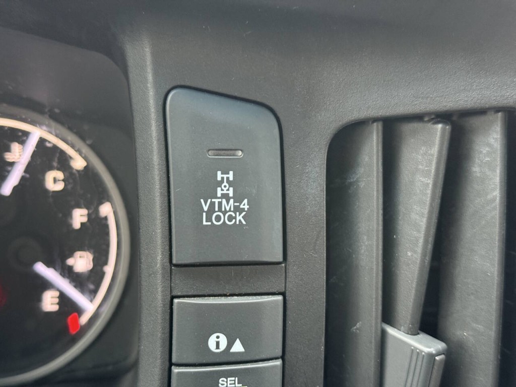 2012 Honda Ridgeline Image 18