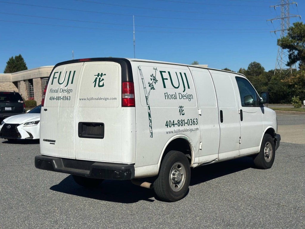 2016 Chevrolet Express Image 5