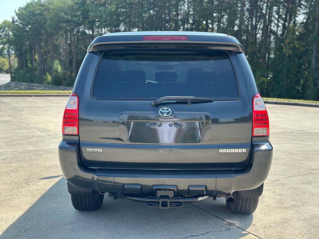 2006 Toyota 4Runner Image 4