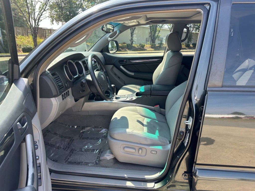 2006 Toyota 4Runner Image 8