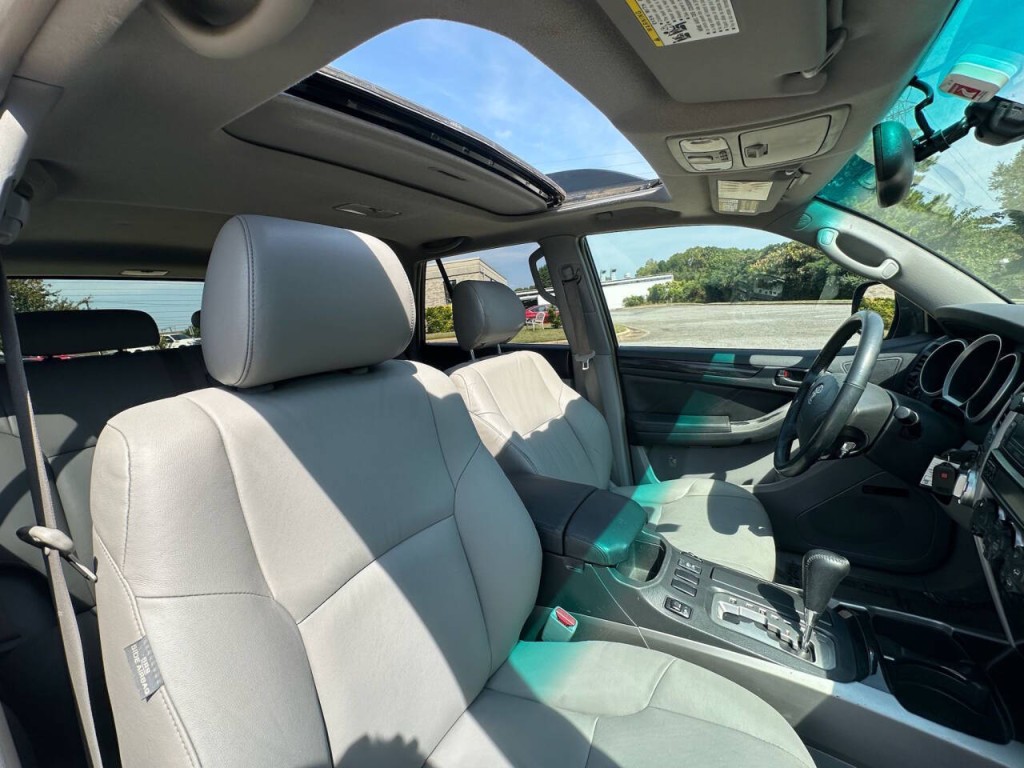 2006 Toyota 4Runner Image 12