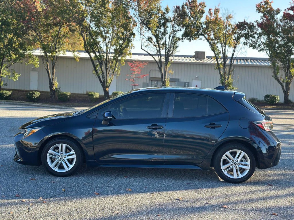 2019 Toyota Corolla Image 2