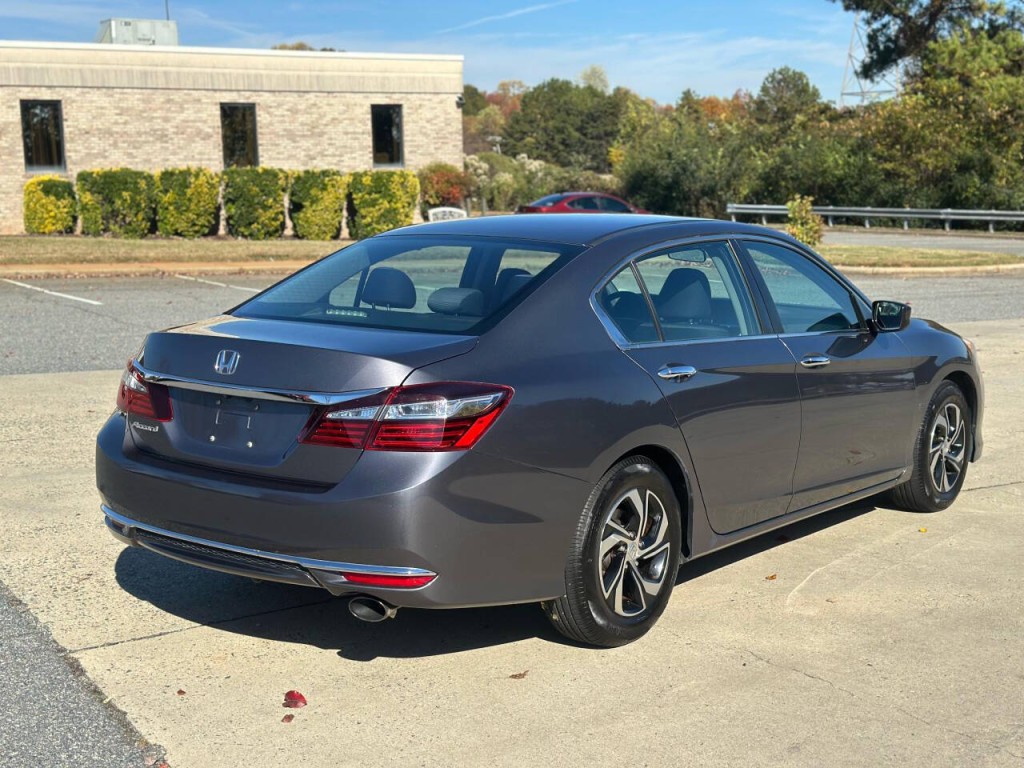 2016 Honda Accord Image 5
