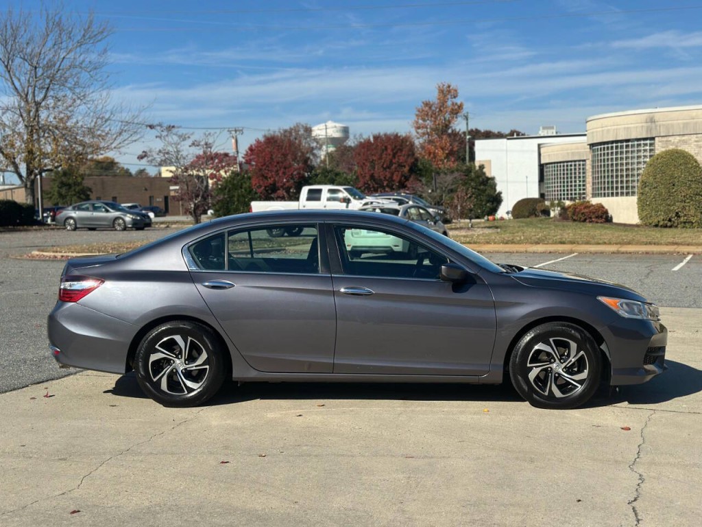 2016 Honda Accord Image 6