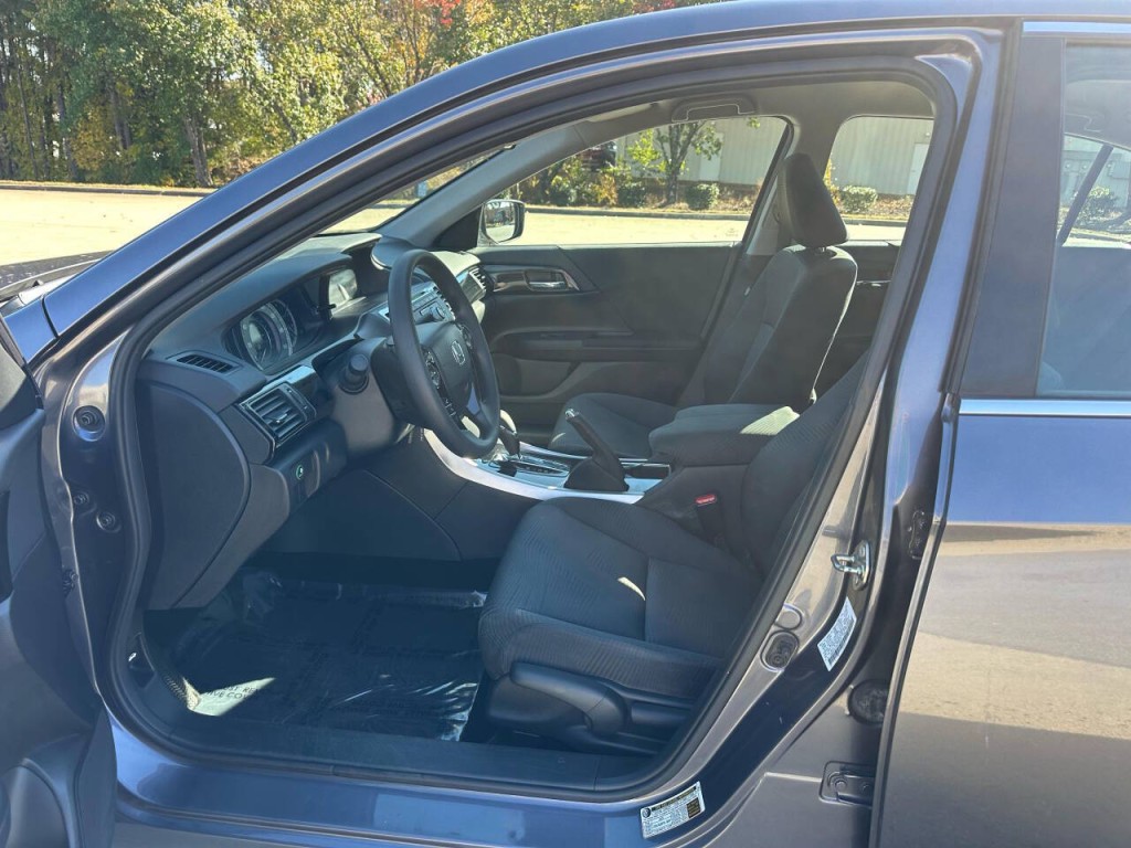 2016 Honda Accord Image 8