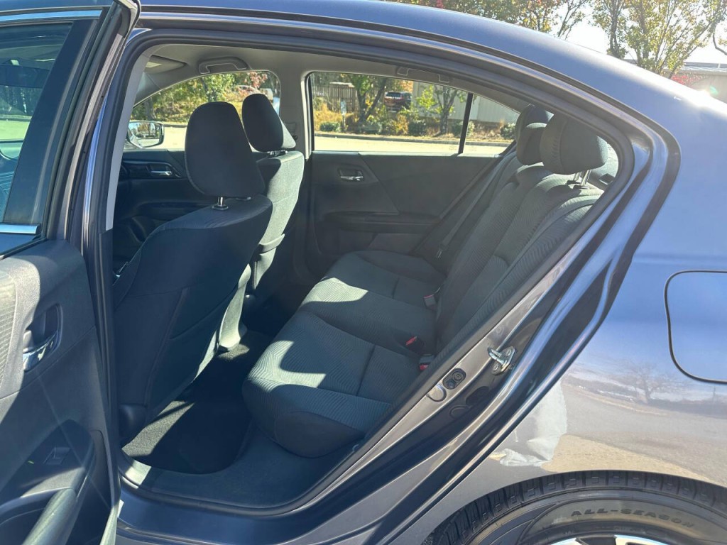 2016 Honda Accord Image 9