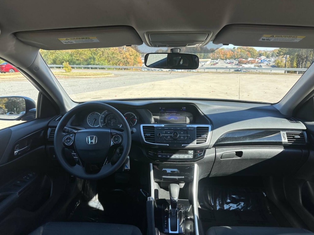 2016 Honda Accord Image 10