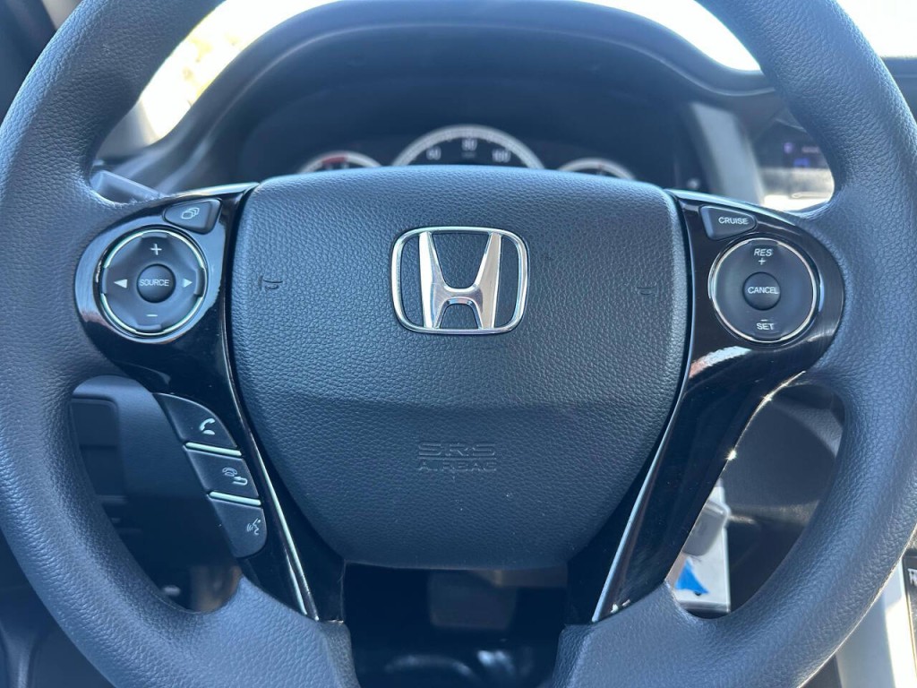 2016 Honda Accord Image 15