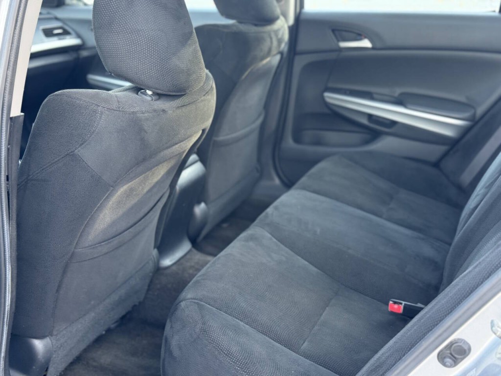 2008 Honda Accord Image 9