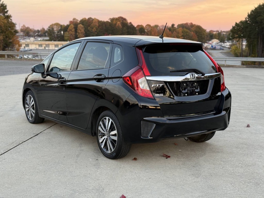 2017 Honda Fit Image 3