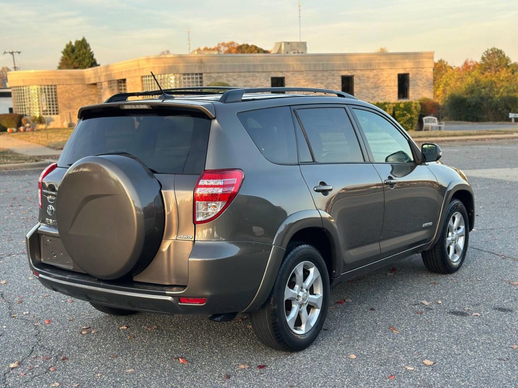 2011 Toyota Rav4 Image 5