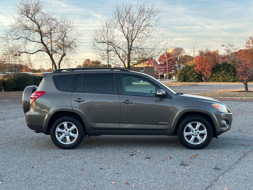 2011 Toyota Rav4 Image 6