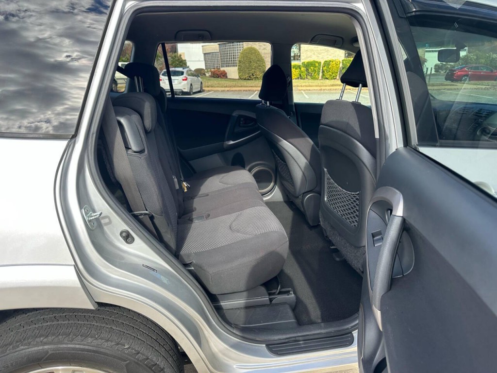 2007 Toyota Rav4 Image 10