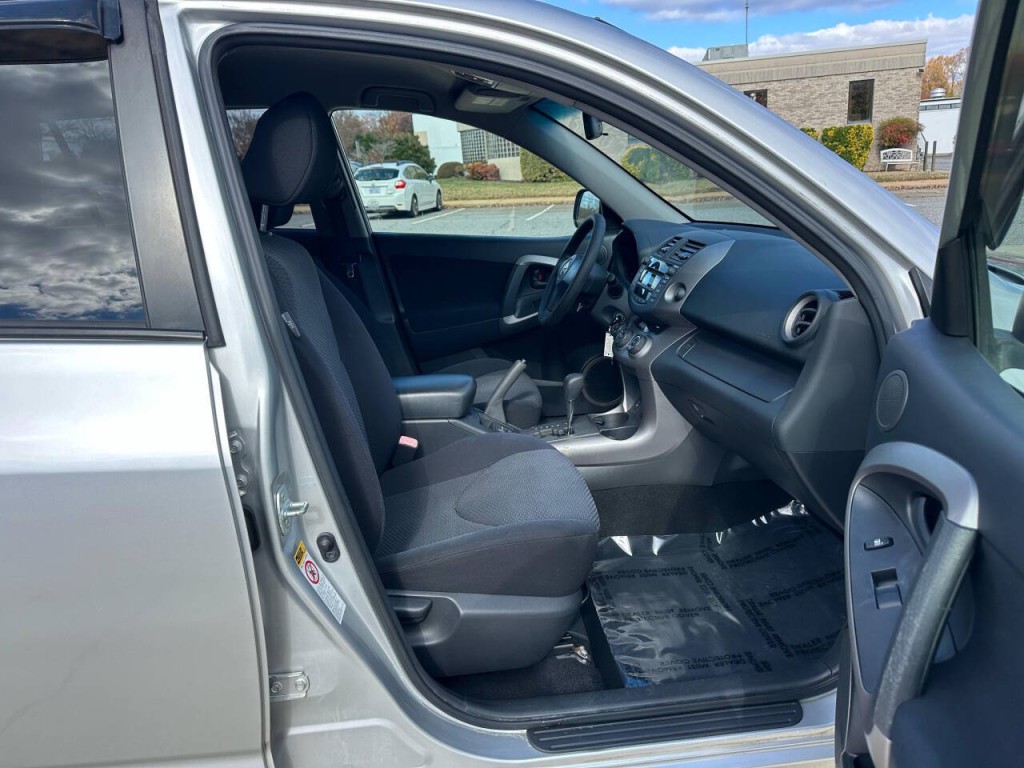 2007 Toyota Rav4 Image 12