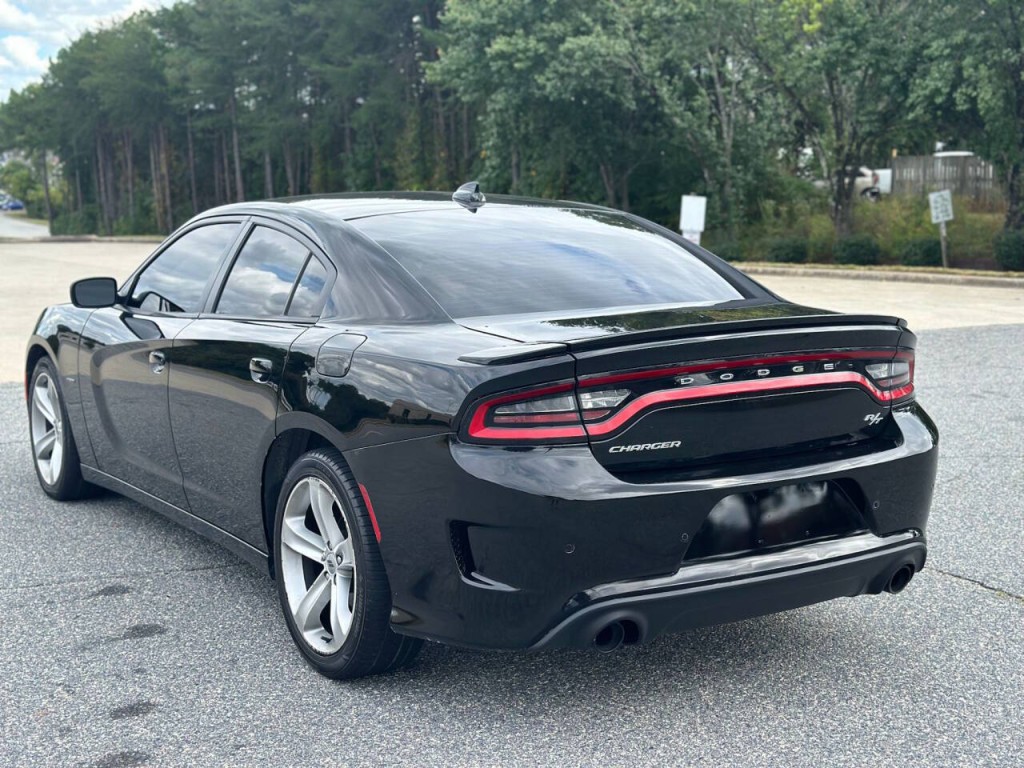 2017 Dodge Charger Image 3