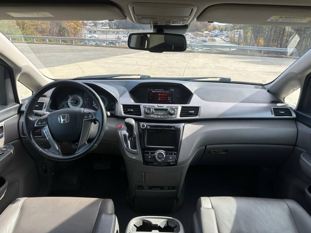 2015 Honda Odyssey Image 10