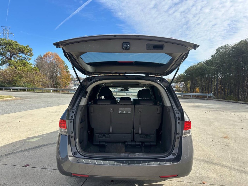 2015 Honda Odyssey Image 18