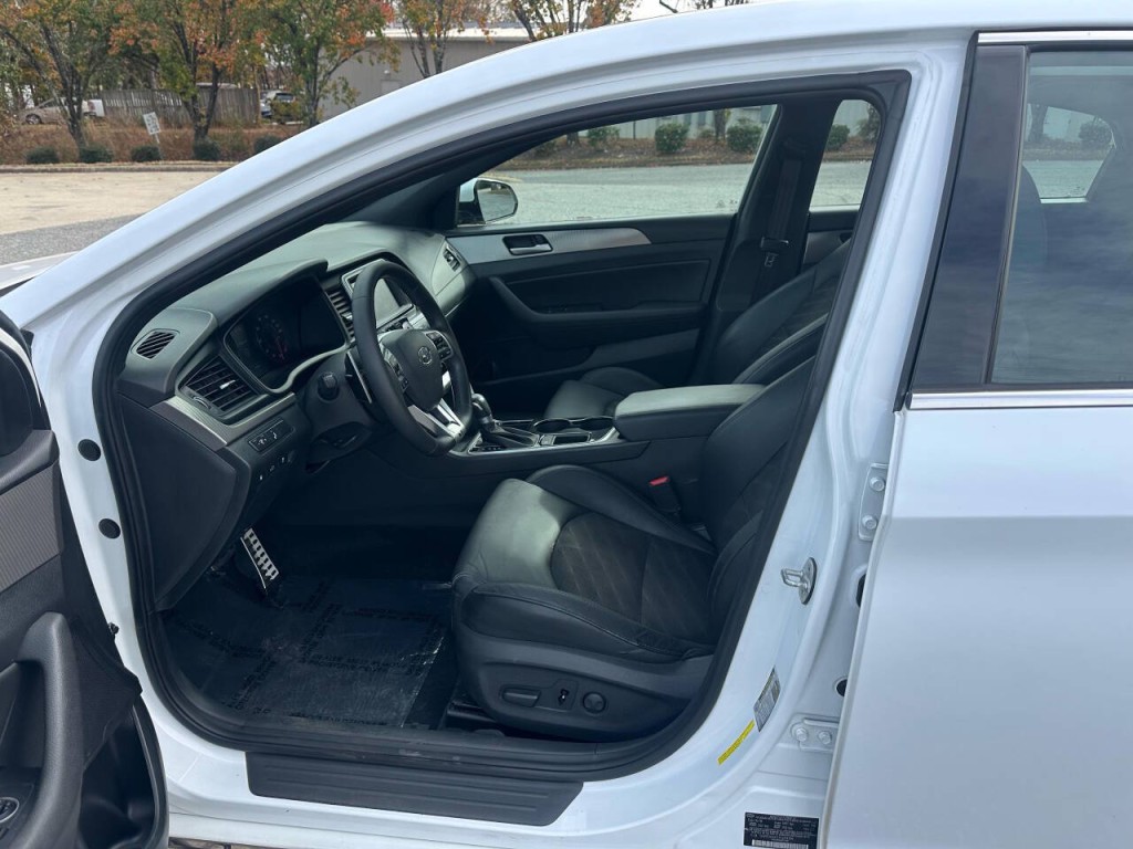 2018 Hyundai Sonata Image 8