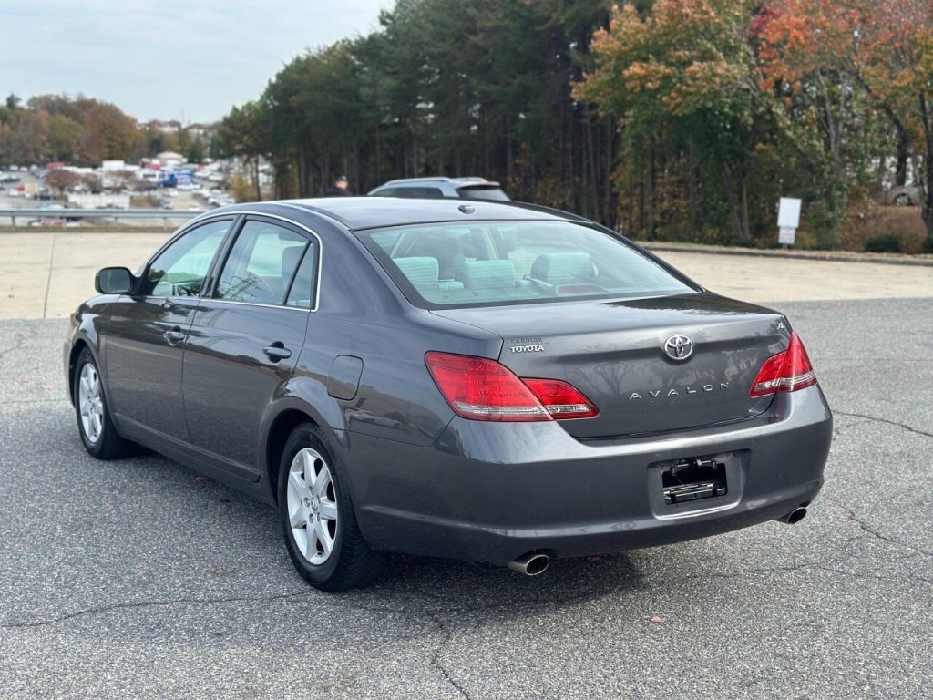 2009 Toyota Avalon Image 3