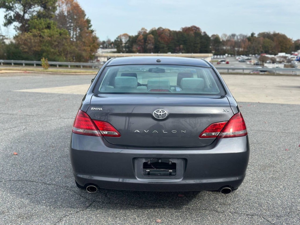 2009 Toyota Avalon Image 4