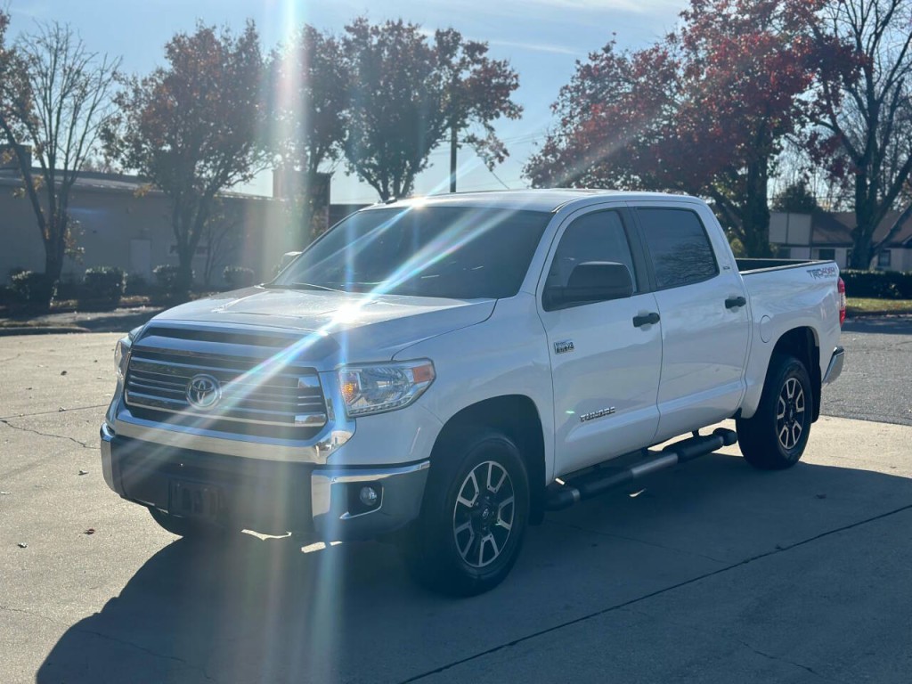 2016 Toyota Tundra Image 1