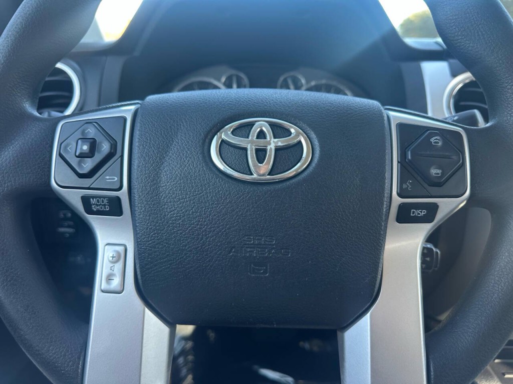 2016 Toyota Tundra Image 15