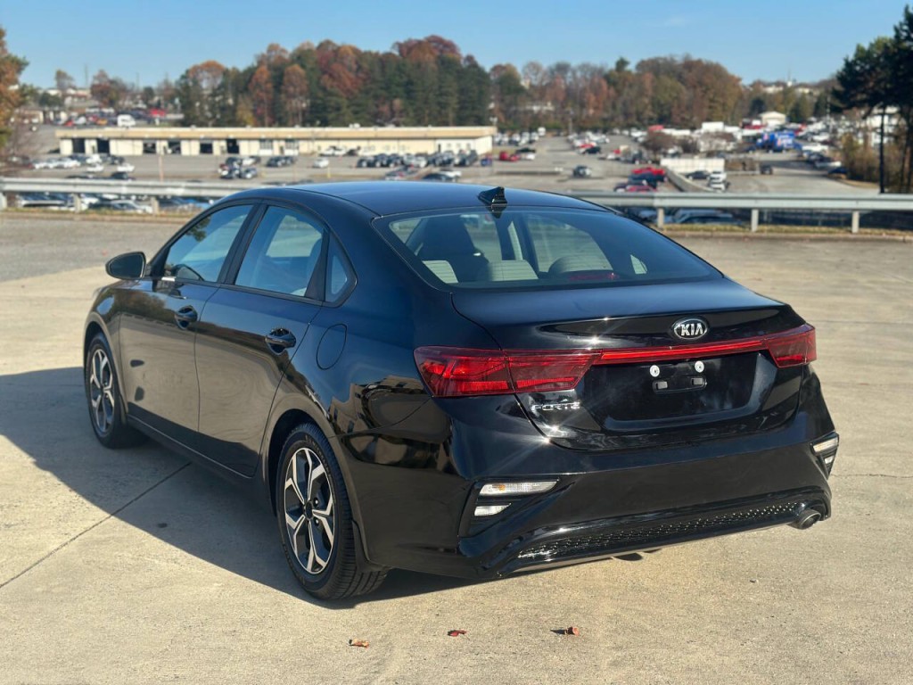 2020 Kia Forte Image 3