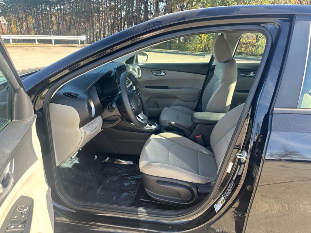 2020 Kia Forte Image 8