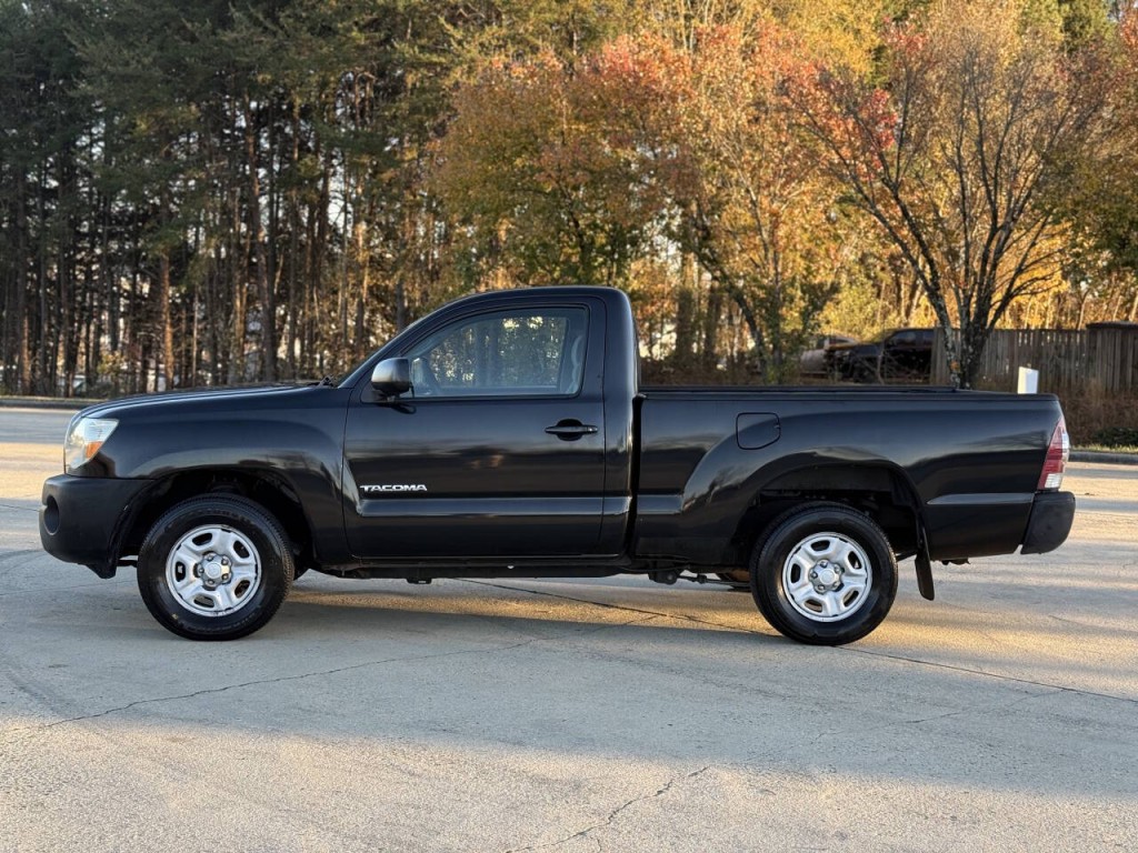 2010 Toyota Tacoma Image 2
