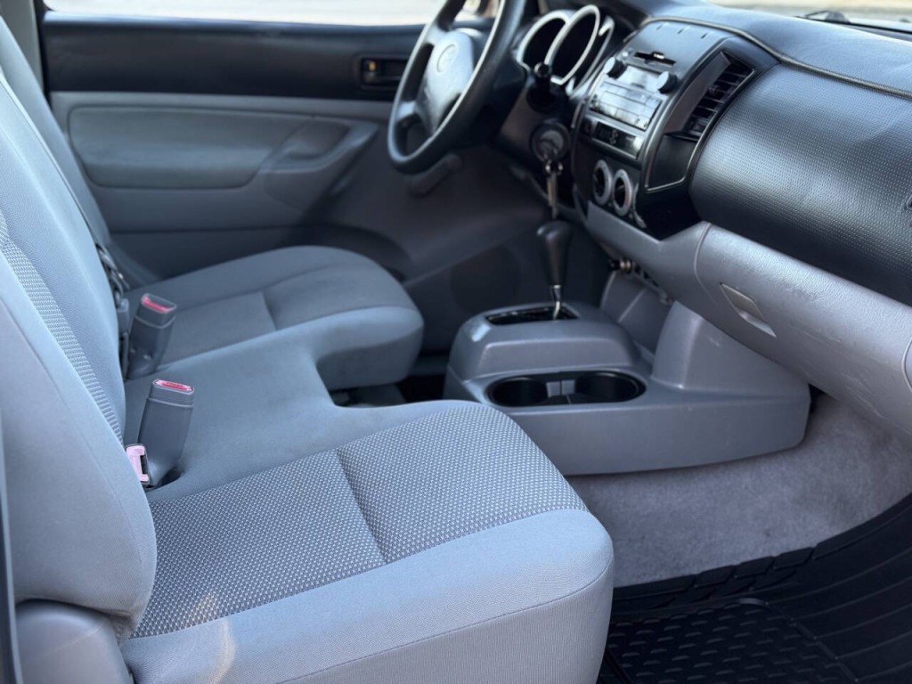 2010 Toyota Tacoma Image 9