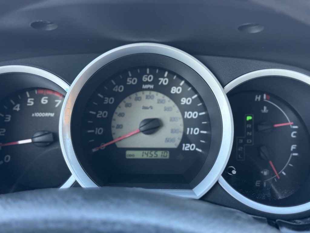 2010 Toyota Tacoma Image 10