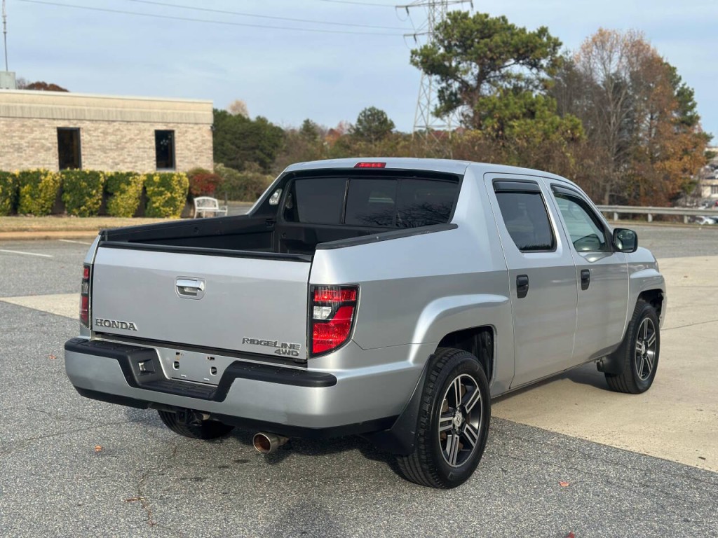 2013 Honda Ridgeline Image 5