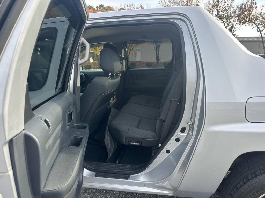 2013 Honda Ridgeline Image 9