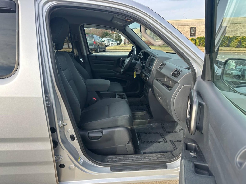 2013 Honda Ridgeline Image 12