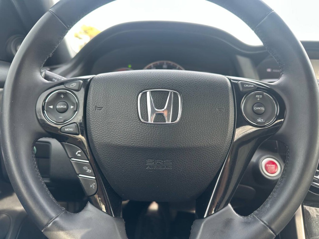 2017 Honda Accord Image 11