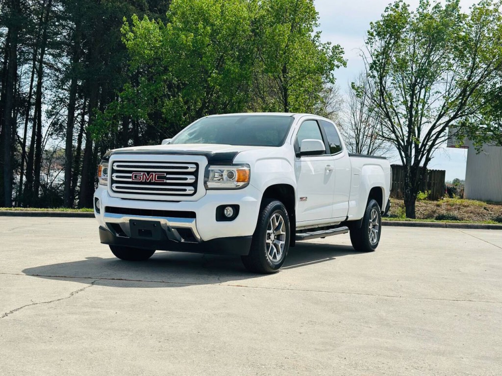 2017 GMC Canyon Image 1